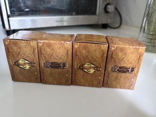 （分類：）位於 。 由 willwillhello 提交（商品編號 1422553277，圖片 1）。簡介： 。