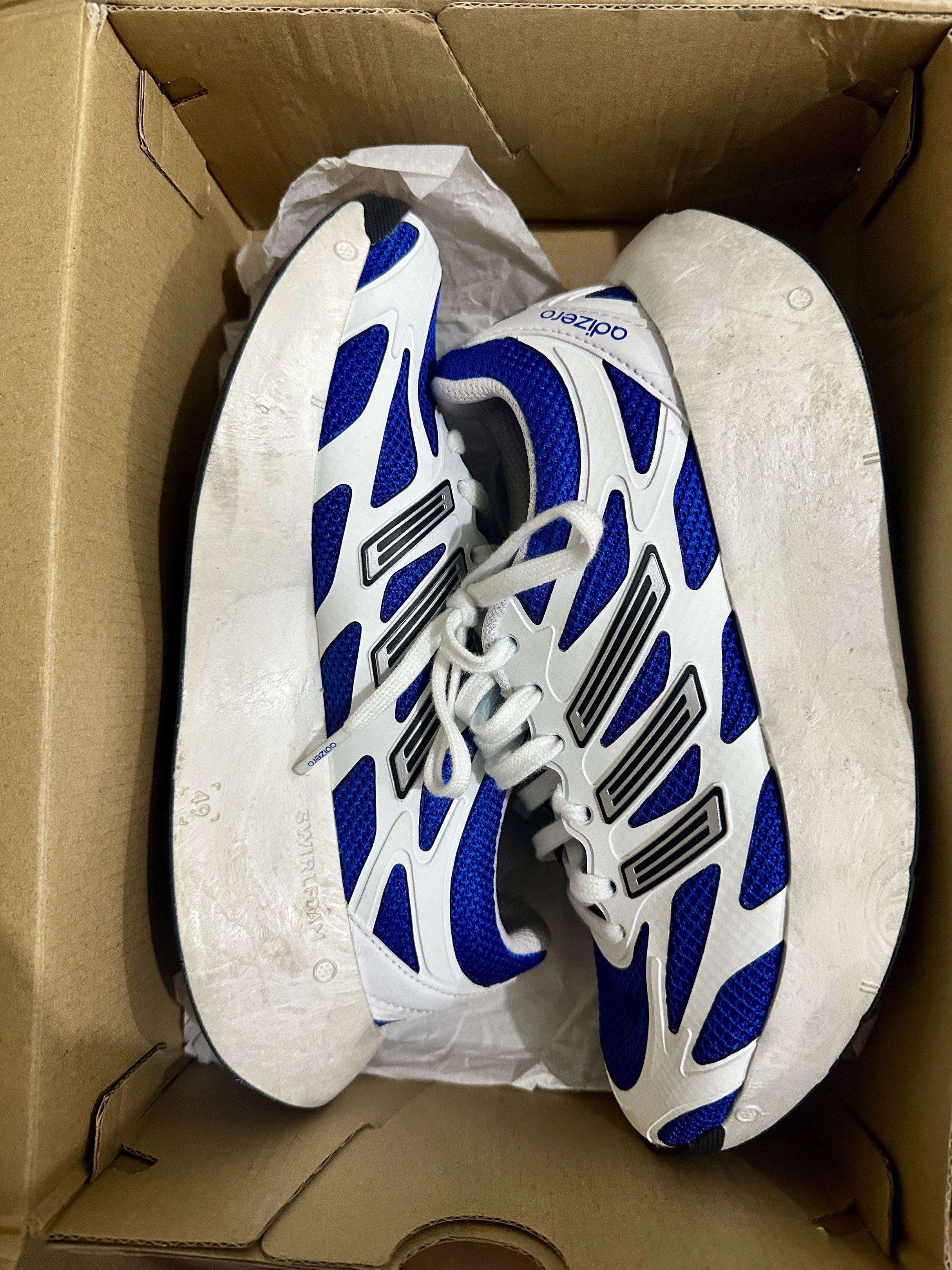 Adidas Adizero Aruku (Category: Sneakers) located in Pasig City. Submitted by demiidamn (Listing ID 1422604462, Image 2). Description: .