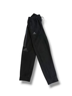 (Category: ) located in . Submitted by thriftbycho (Listing ID 1422641468, Image 1). Description: .