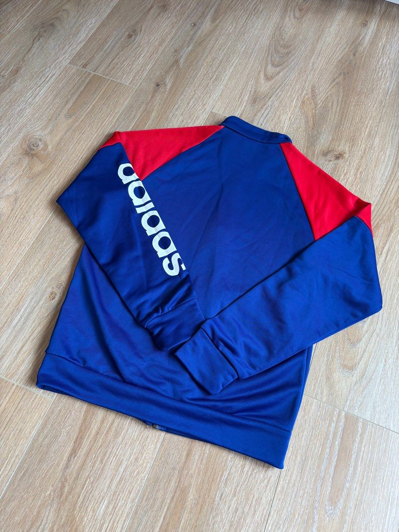 Adidas Track Jacket （分類：外套及戶外衣服）位於 Hong Kong。 由 drakeharlow 提交（商品編號 1422644052，圖片 3）。簡介： SF。