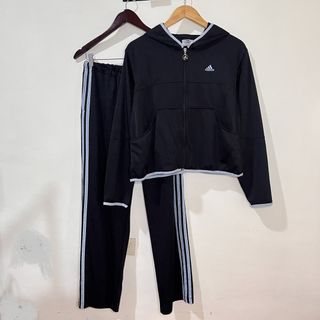 (Category: ) located in . Submitted by shopk8 (Listing ID 1422580389, Image 1). Description: .