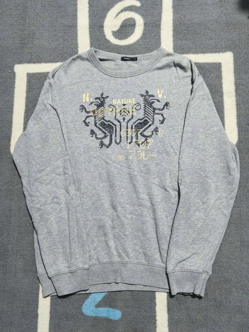 Bossini Nature Graphic Sweatshirt (Category: Coats, Jackets and Outerwear) located in Manila. Submitted by stro3rr1 (Listing ID 1422693313, Image 1). Description: 🌃 Bossini sweatshirt - Size: L - Graphic design: 'NATURE' - Crew neck - Long sleeves - Ribbed neckline, cuffs, and hem 🌃 Gcash/pick up 🌃 Lalamove/J&T 🌃 Tondo Manila/Bulacan Sjdm.