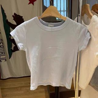 (Category: ) located in . Submitted by paperxcanvas (Listing ID 1422695315, Image 1). Description: .