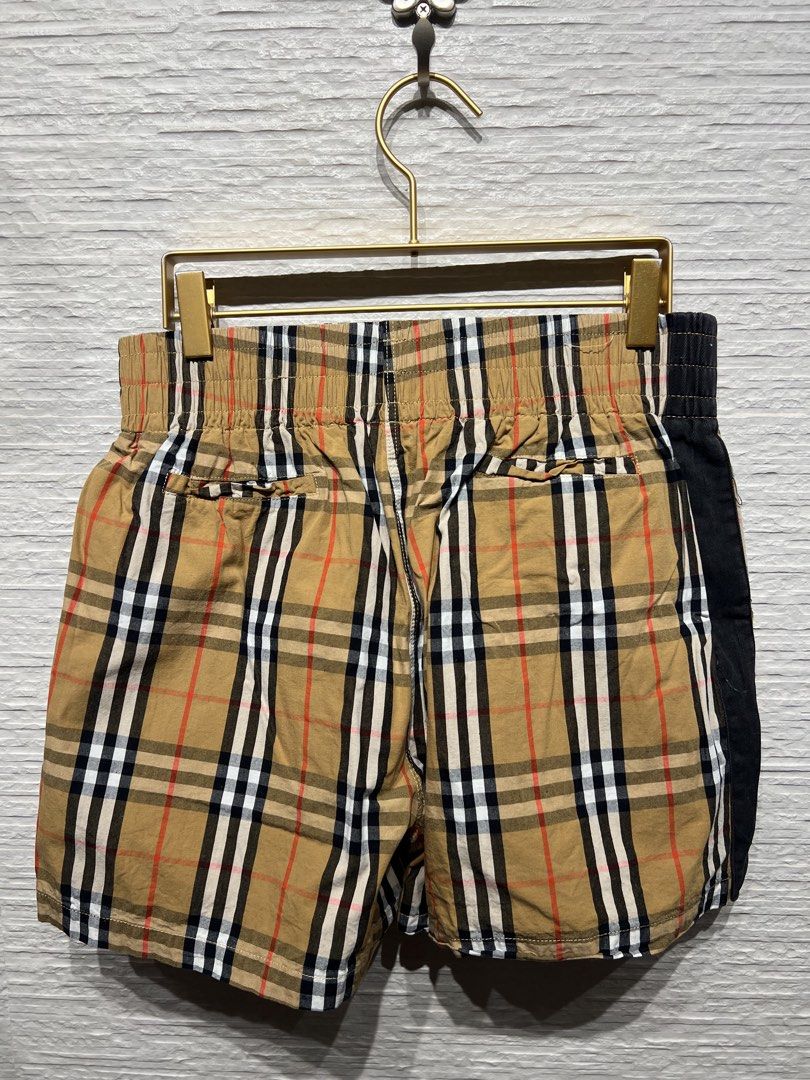▪️Burberry Checkered Shorts (Category: Luxury Apparel) located in Makati City. Submitted by aveltot_rig (Listing ID 1422560852, Image 2). Description: Item: Burberry Checkered Shorts Dimes: waist: 29 x length: 15 📏 Condition: like new! ✨.