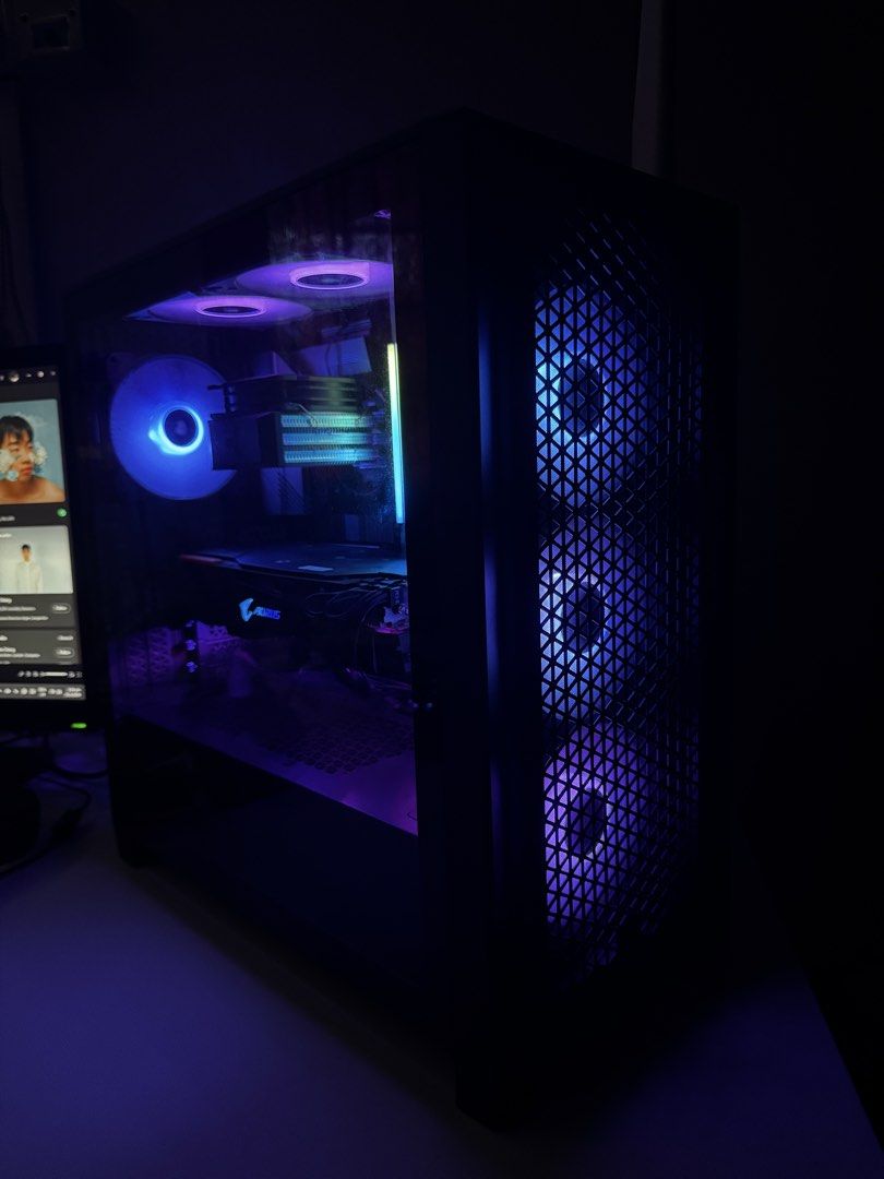 Custom Gaming PC with Corsair case and fans65604898405249111