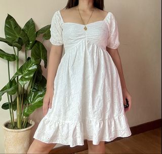 (Category: ) located in . Submitted by roxieeeeeee (Listing ID 1422696930, Image 1). Description: .