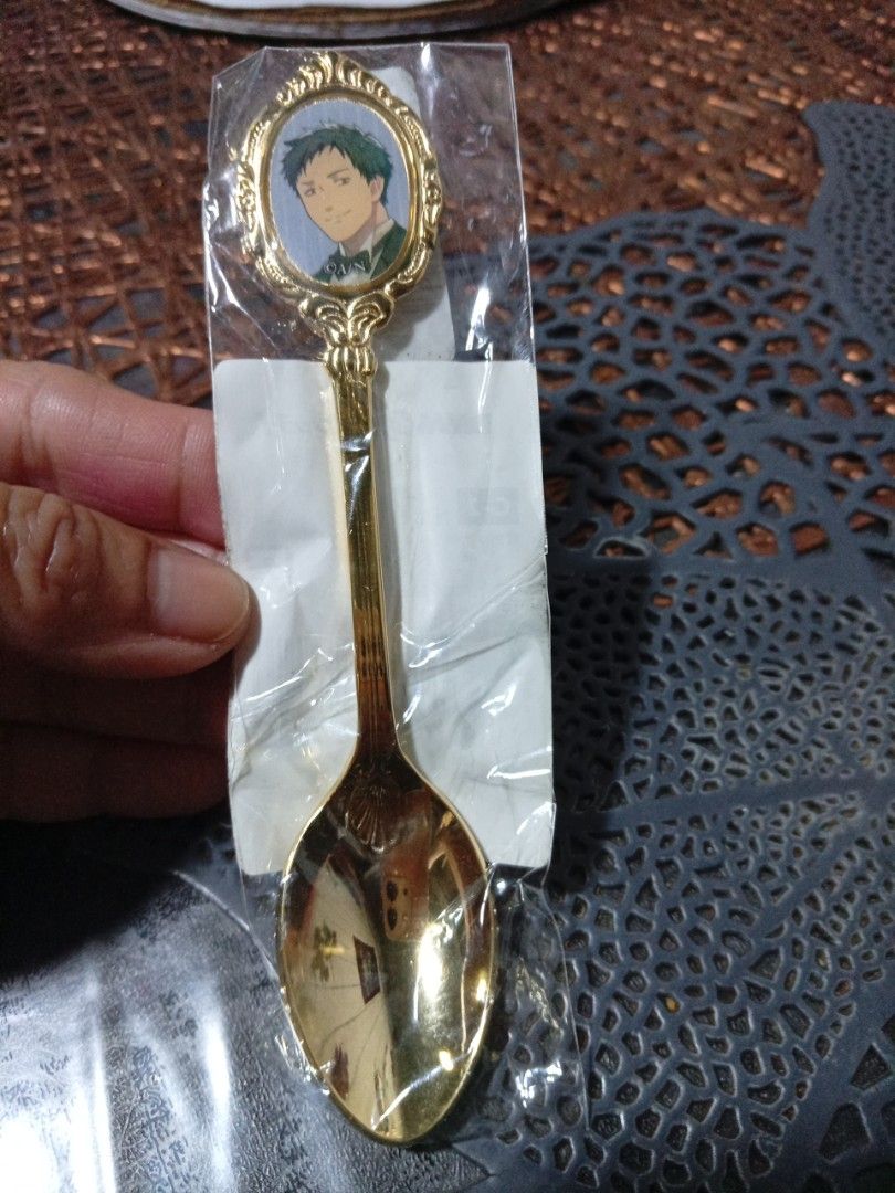 "DMM Scratch! Virtual Japanese spoon Gold C-2 (Category: Dinnerware & Cutlery) located in Manila. Submitted by tinygazo90639 (Listing ID 1422587068, Image 1). Description: -DMM { C-2} Japanese Spoon Gold with Anime Character - Gold-colored spoon - Features an anime character in a decorative frame - Still in original packaging - Detailed handle design - Reflective spoon bowl - Perfect for anime fans.