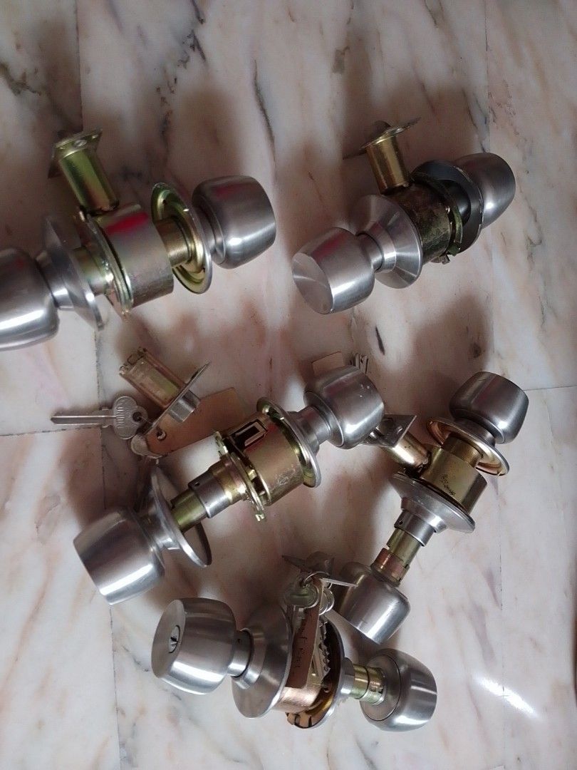 Door Knobs with Keys - Various440668995590574080