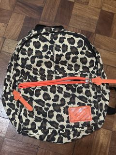 (Category: ) located in . Submitted by thirftv3rz (Listing ID 1422569654, Image 1). Description: .