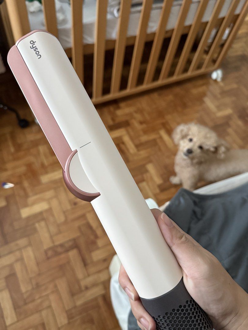 Dyson AirStrait Ceramic Pink/Rose Gold (Category: Hair) located in Paranaque City. Submitted by cescag (Listing ID 1422557248, Image 2). Description: From Korea 34,900 in PH but no presentation case RFS Hindi nagagamit. .