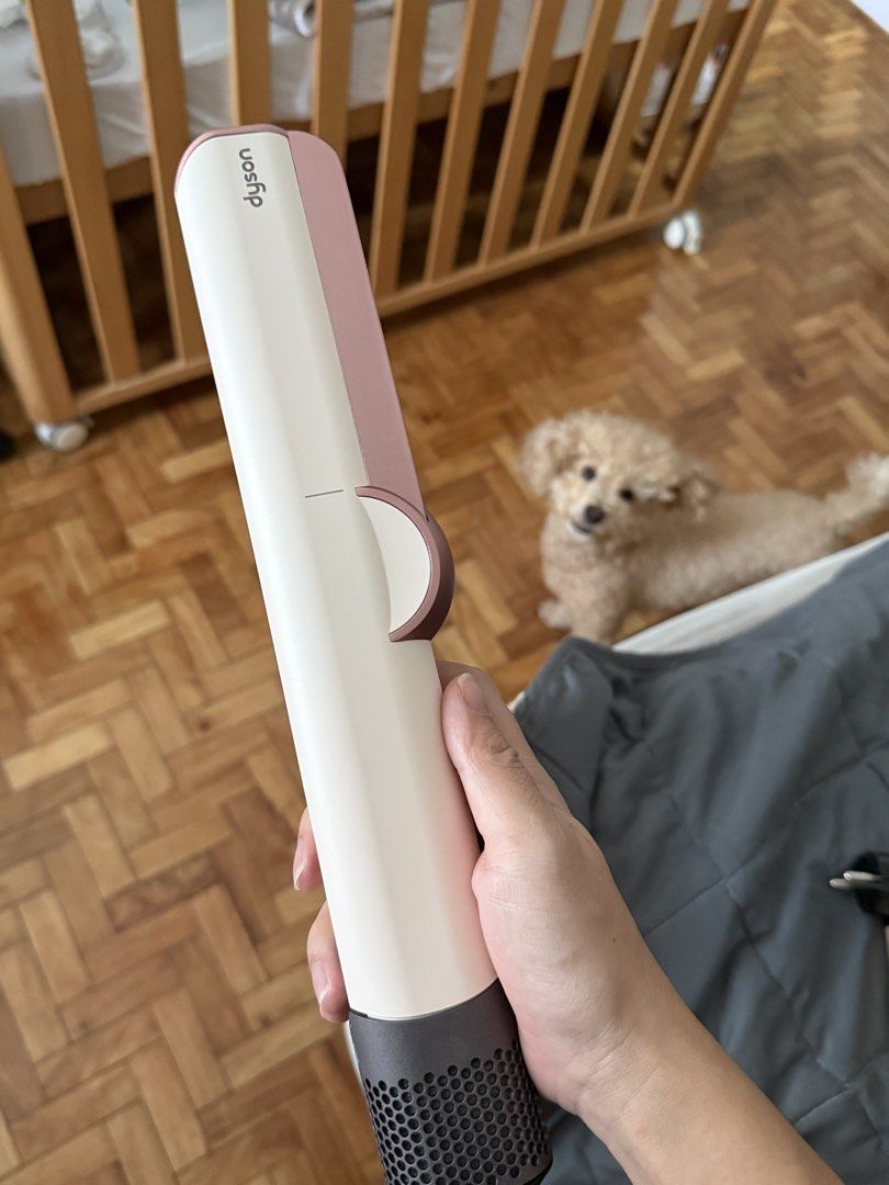 Dyson AirStrait Ceramic Pink/Rose Gold (Category: Hair) located in Paranaque City. Submitted by cescag (Listing ID 1422557248, Image 3). Description: From Korea 34,900 in PH but no presentation case RFS Hindi nagagamit. .