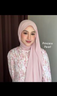 (Category: ) located in . Submitted by yayaaaaanggun (Listing ID 1422683929, Image 1). Description: .