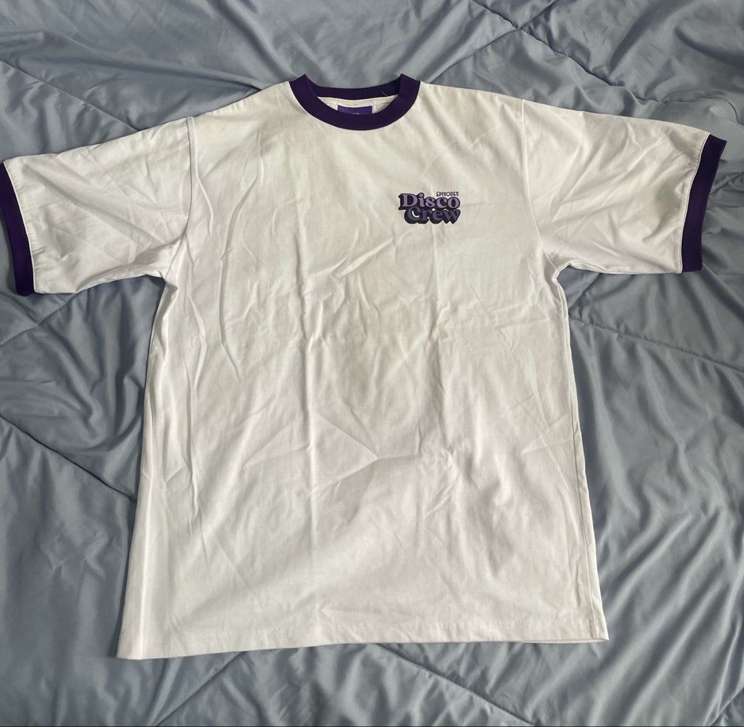 Episodes Television Disco Crew T-shirt (Category: Tshirts & Polo Shirts ) located in Manila. Submitted by nicooolu (Listing ID 1422582954, Image 1). Description: Episodes.tv tee bought in 2021 -Worn twice -Issues include: yellow neckline, cloth pilinf -L: 30, W: 22.