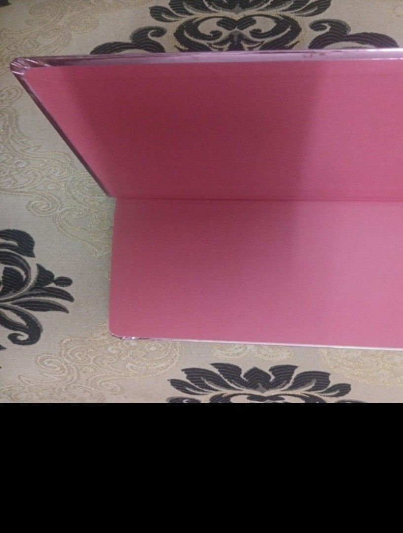 Flame Tree Notebook (Category: Stationery & School Supplies) located in Klang. Submitted by lalaa_x (Listing ID 1422643687, Image 2). Description: 100 Original💯 I really love this book, I have many in pink so I wanted to give this out. I will be missing her so much. Please take care of her.