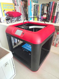 Flashforge 3D Printer with Three-Color 3D Printing Materials450904289277399040