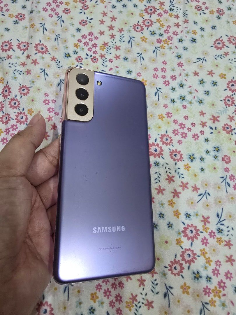 galaxy s21 5G (Category: Samsung) located in Caloocan City. Submitted by phyllis4 (Listing ID 1422665336, Image 3). Description: - Samsung Galaxy S21 5G - 256GB Storage - Stylish Design - Long Battery Life - Purple Color.
