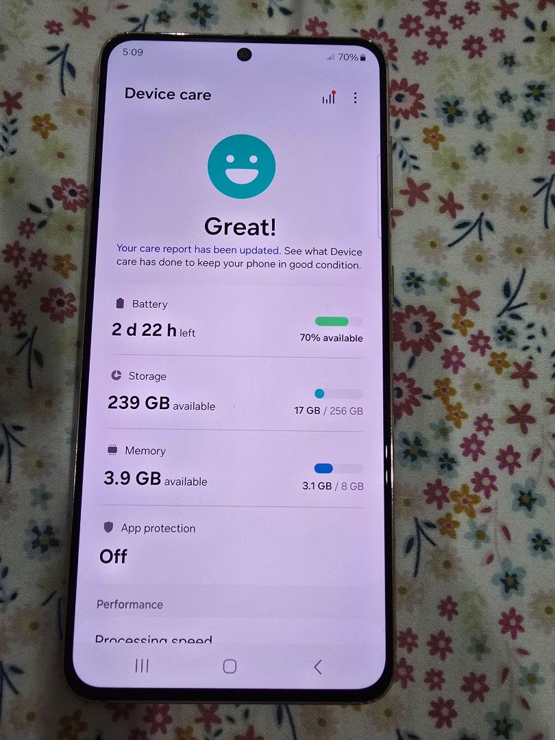 galaxy s21 5G (Category: Samsung) located in Caloocan City. Submitted by phyllis4 (Listing ID 1422665336, Image 2). Description: - Samsung Galaxy S21 5G - 256GB Storage - Stylish Design - Long Battery Life - Purple Color.
