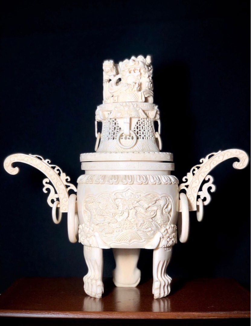 Genuine ævoree (Category: Vintage Collectibles) located in Marikina City. Submitted by sam_illano (Listing ID 1422686619, Image 1). Description: Traditional Asian art (carved ivory incense burner) Dimensions: Length 11” Height 10.5” Width 4” Rare to encounter a gem like this that is in very good condition no missing parts. Truly a worth keeping piece! Price is P85,000, thank you!.