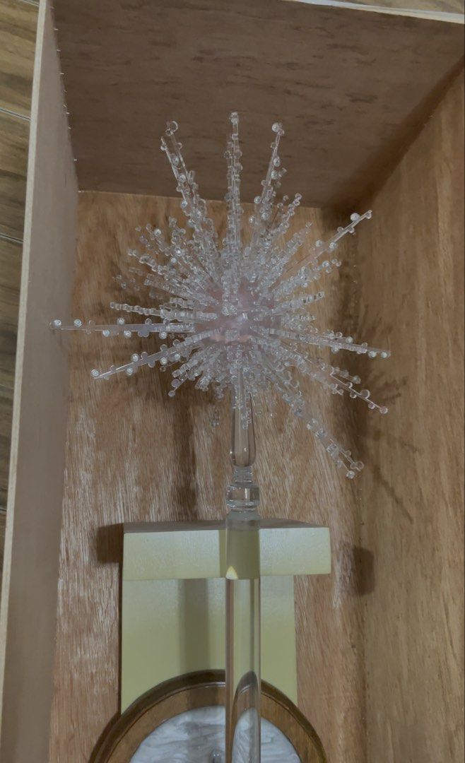 Glinda’s Bubble Wand (Category: Figurines & Statues) located in Taguig. Submitted by rosethornes (Listing ID 1415634685, Image 1). Description: The entire model is molded and cast, not 3D printed. Casting gives it a more glass-like effect and improved durability. I thoroughly studied the original wand design, especially the shape, spike arrangement, and color accuracy. If you’re a Glinda/Wicked fan, you know how important those details are. It to