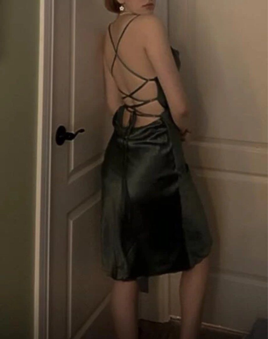 Green satin dress (Category: Dresses) located in Manila. Submitted by brandedclothes (Listing ID 1422549820, Image 2). Description: Best for formal occasions Fits medium also.