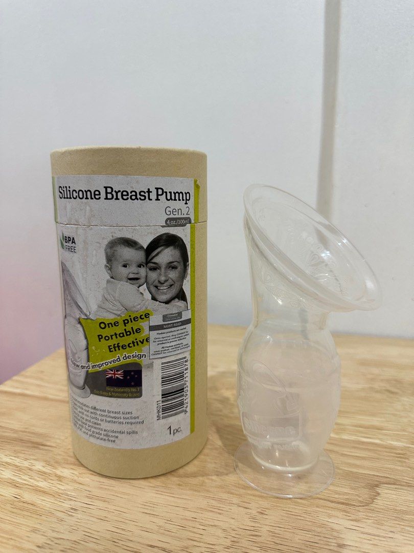Haakaa Gen 2 Silicone Breast Pump 100mL (Category: Breastfeeding & Bottle Feeding) located in Mandaluyong City. Submitted by lestieco (Listing ID 1422660631, Image 1). Description: Selling for ₱400 only! (Bought for ₱875 on the blue app) Gently used less than 5 times — my milk supply was low. Purchased June 2024. What’s New • Improved flange lip for stronger suction (can also be gently squeezed for softer suction) • Built-in nipple positioning gu