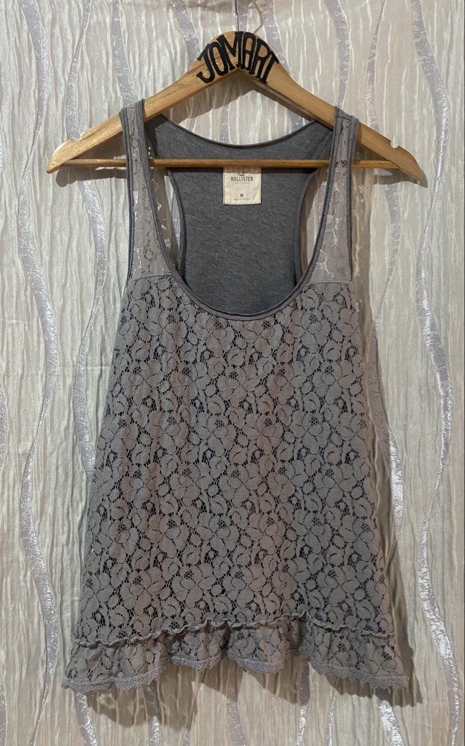 Hollister Lace Tank Top - Medium (Category: Sleeveless) located in Quezon City. Submitted by jomariervin (Listing ID 1422592413, Image 1). Description: Holister Tank top Floral Design 199php +sf Marikina Location 📩.
