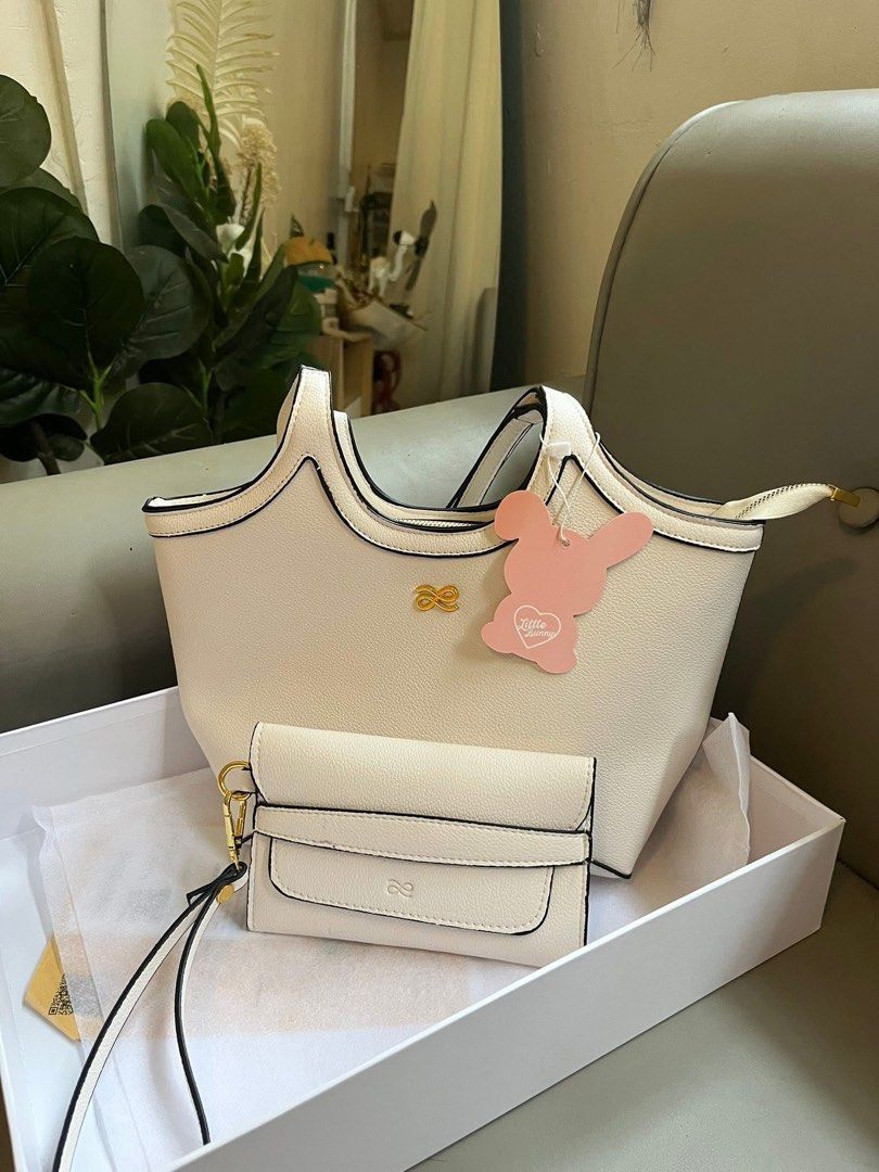 House of Bunny Soleil PU (Medium) (Category: Shoulder Bags) located in Manila. Submitted by dahzzling (Listing ID 1422635247, Image 3). Description: — brand new & complete with wallet, tags, dust bag and box — 3 colors available: nude, white, black — shipping via J&T only! — NO RUSH SHIPPING!.