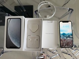 XR White 64 GB, Mobile Phones & Gadgets, Mobile Phones, iPhone