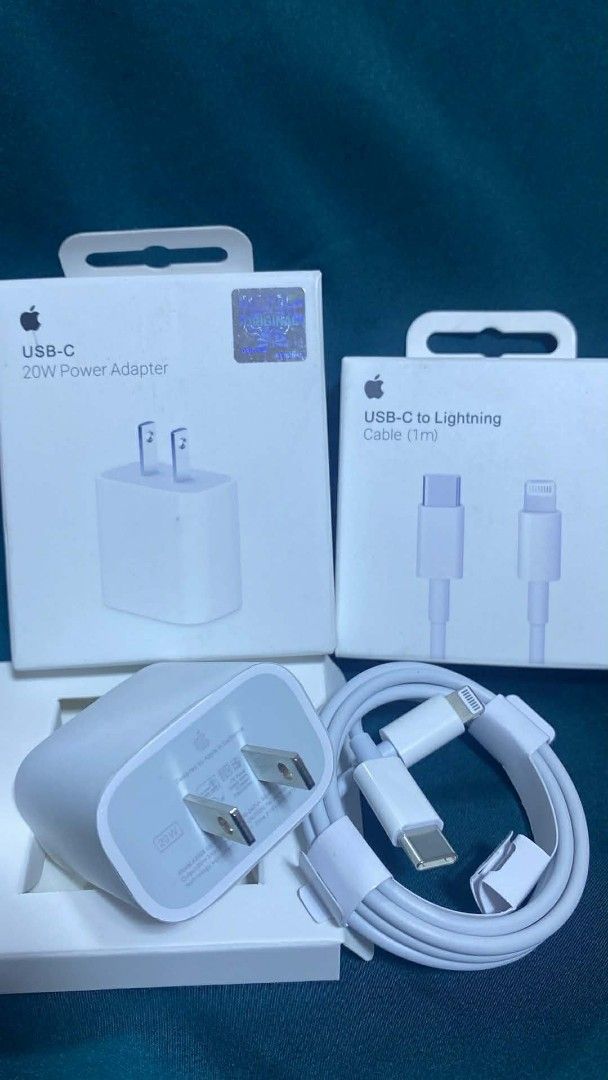 Iphone/ipad 20W USB-C ADAPTER USB-C CABLE CHARGER (Category: Chargers & Cables) located in Manila. Submitted by pricious (Listing ID 1422655179, Image 2). Description: .