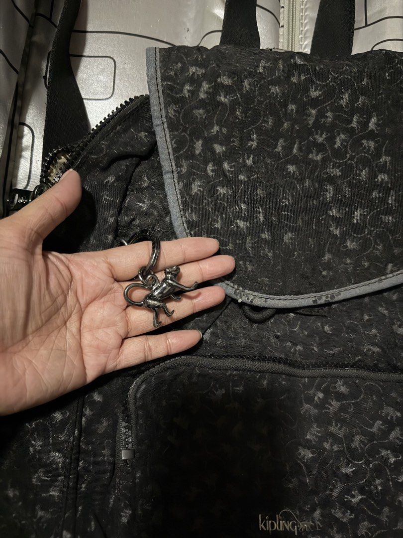 Kipling Black Backpack (small) (Category: Backpacks) located in Quezon City. Submitted by jofer1028 (Listing ID 1422707594, Image 3). Description: Kipling small black backpack Small only Issue: May unti bakbak sa rubber linings kasi nastock matagal sa cabinet Location: Cubao Delivery via Lalamove Meet up Araneta Center Payment via Gcash, Gotym, Bpi.