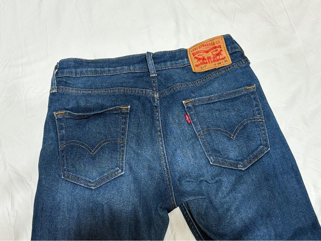Levi's 514 Jeans - Dark Wash (Category: Jeans) located in Navotas City. Submitted by hellolades (Listing ID 1422635203, Image 1). Description: Levi's 514 jeans in a dark wash. Php 990 - Features a classic five-pocket design with the Levi's logo patch on the back. - Size 29.