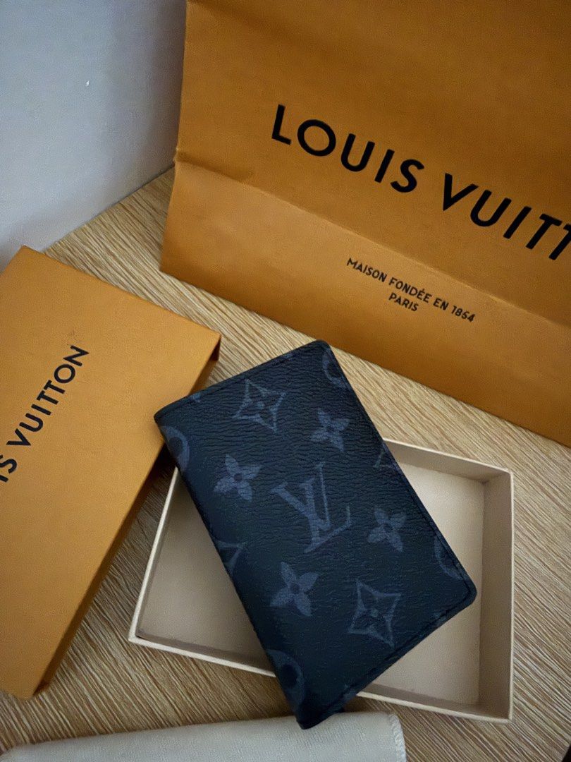 Louis Vuitton Card Holder (Category: Luxury Bags & Wallets) located in San Jose del Monte. Submitted by booytiksaloot (Listing ID 1422617200, Image 1). Description: - Authentic Louis Vuitton card holder - Includes original box, dust bag, and shopping bag - Bought abroad -Copy of reciept.