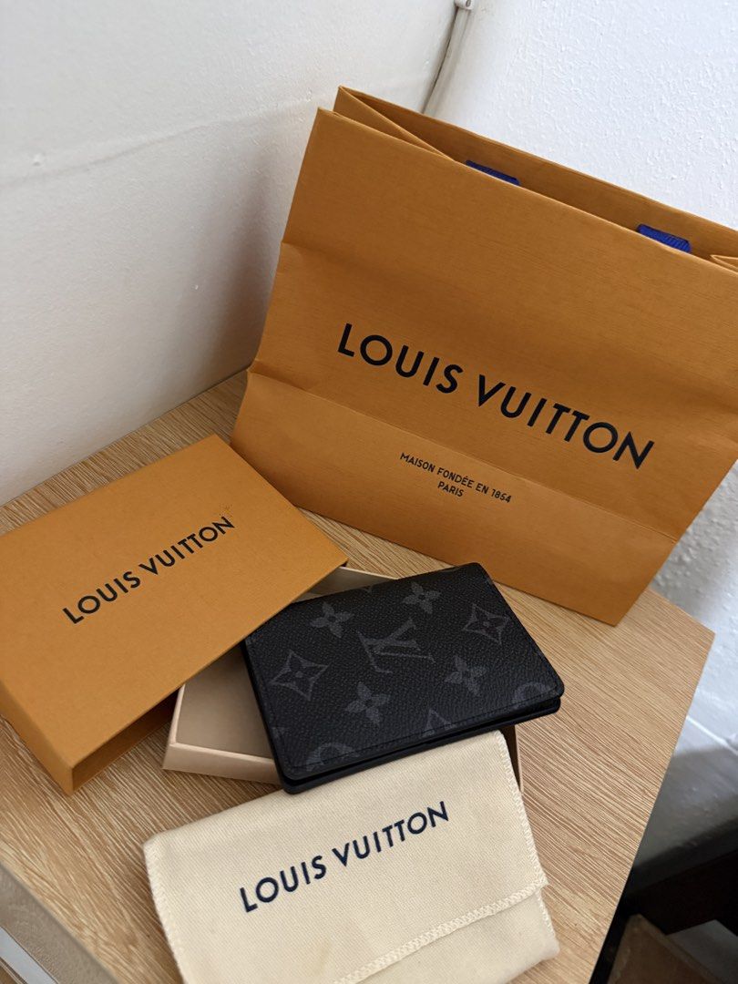 Louis Vuitton Card Holder (Category: Luxury Bags & Wallets) located in San Jose del Monte. Submitted by booytiksaloot (Listing ID 1422617200, Image 3). Description: - Authentic Louis Vuitton card holder - Includes original box, dust bag, and shopping bag - Bought abroad -Copy of reciept.