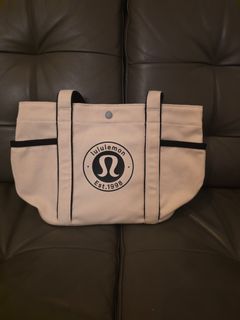 （分類：）位於 。 由 freshhhh 提交（商品編號 1422670884，圖片 1）。簡介： 。