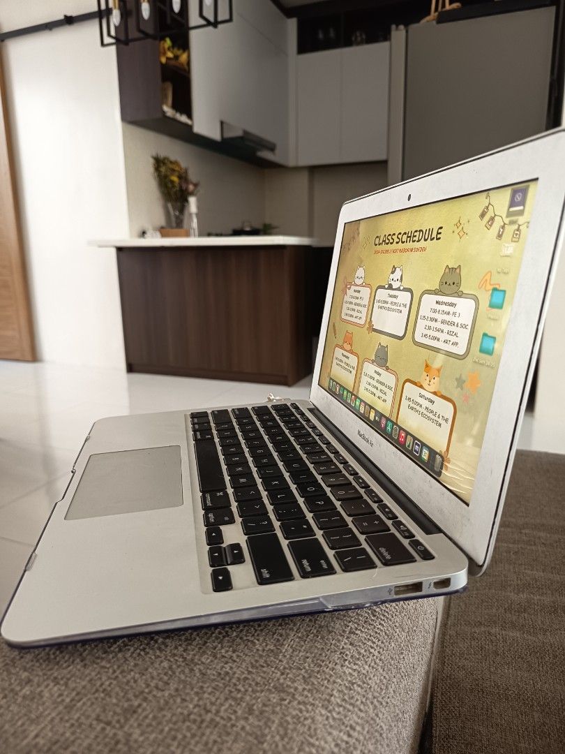 MacBook Air 11-inch 2013 MAC-OS Sequoia (Category: Laptops & Notebooks) located in Manila. Submitted by nikiontheroad (Listing ID 1422567684, Image 3). Description: MacBook Air 11.6-inch. Features a 1.8 GHz Dual-Core Intel Core i5 processor. 4GB 1600 MHZ DDR3 h 500GB Macos Storage. Includes the charger. Model A1465. .