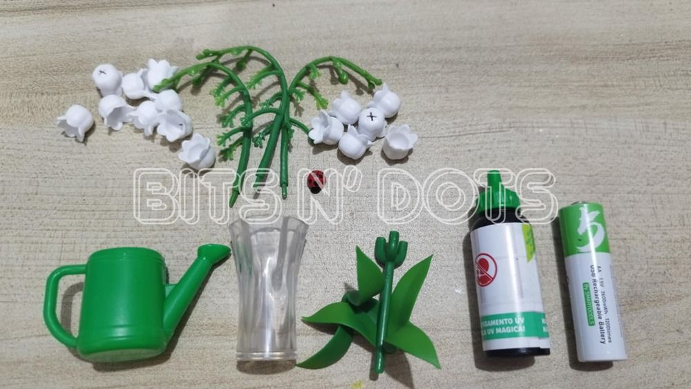 (Miniature) ZURU Mini Brands Create Garden miniatures (Category: Figurines & Statues) located in Manila. Submitted by mandaringhost (Listing ID 1422446036, Image 3). Description: Brand new and authentic miniature flowers/plants from mini brands! Please note that the wrapping has been opened to check the content and only the big ones will get the booklet as an instruction manual. Resin bottles are left unopened. Size should fit barbie doll lines p