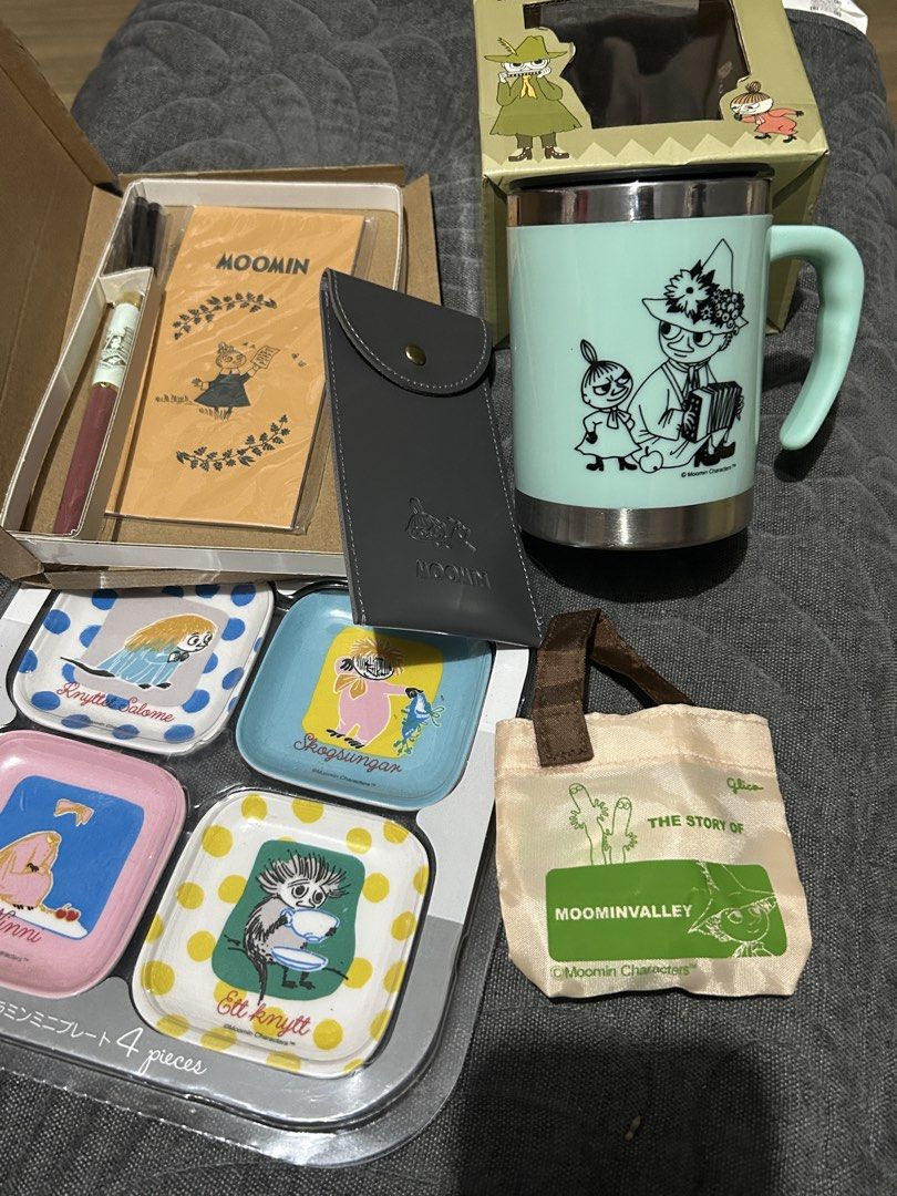Moomin Mug, Plates, Pen, and Accessories Set (Category: Coffee & Tea Tableware) located in San Jose. Submitted by arianecald10996 (Listing ID 1422660163, Image 1). Description: .