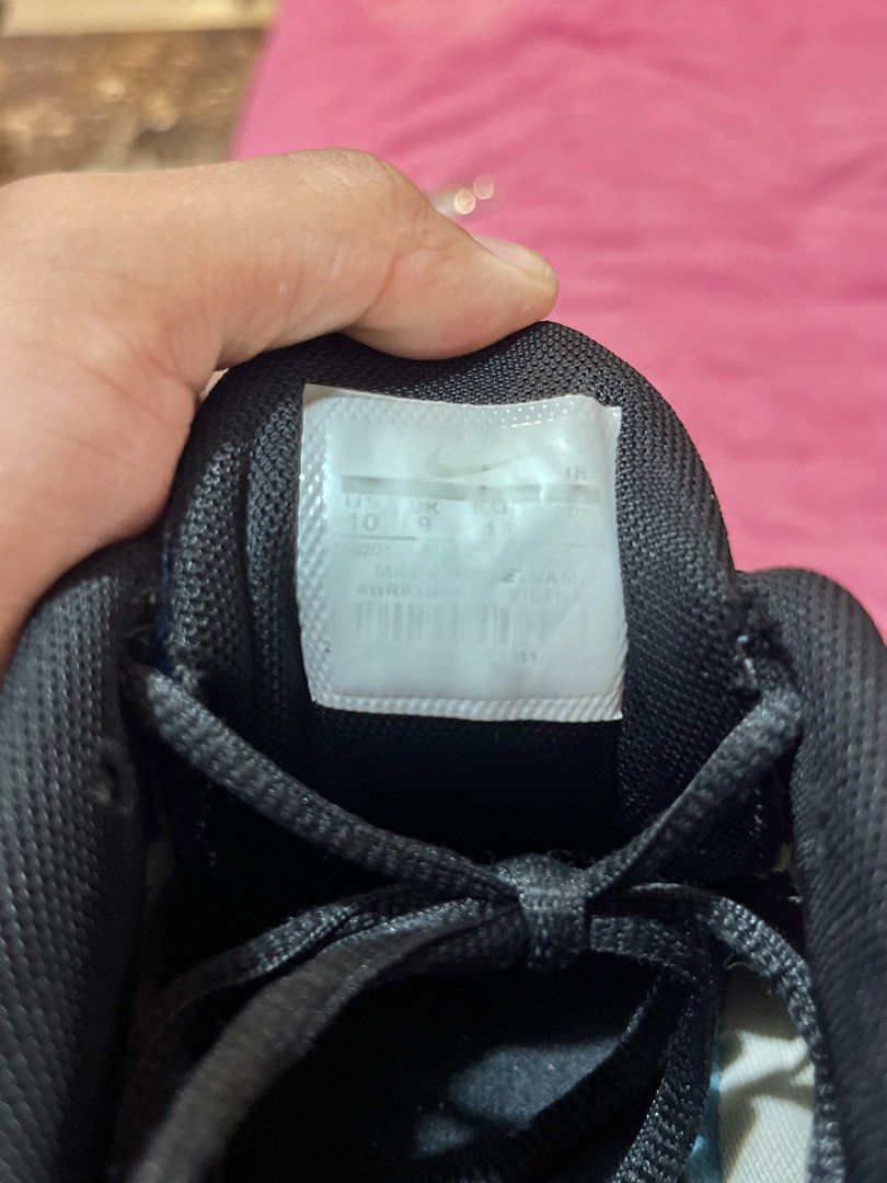 Nike Air Max Plus TN (Category: Sneakers) located in Mahayag. Submitted by kyle_thrift (Listing ID 1422647738, Image 3). Description: NIKE TN, PM FOR DETAILS AND ISSUES.