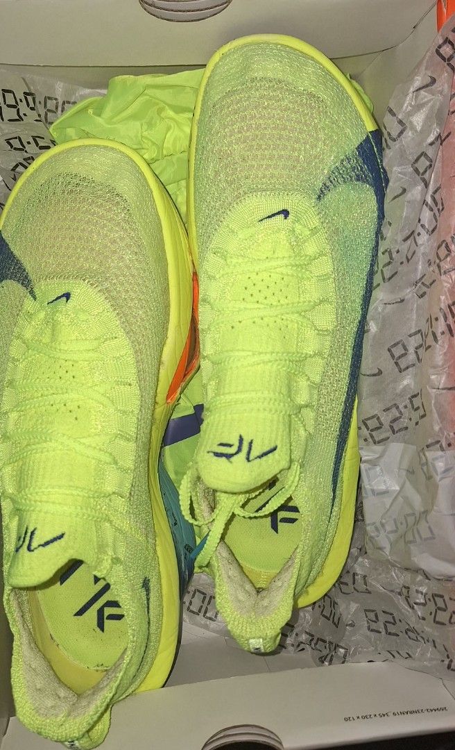 Nike Air Zoom Alphafly Next% 3 - Volt (Category: Sneakers) located in Cagayan de Oro. Submitted by roquejrbag37120 (Listing ID 1422653235, Image 2). Description: - Nike Air Zoom Alphafly Next% 3 - Volt (Neon Green) colorway - Size: US 9.5 / UK 8.5 / 27.5 cm insole - Includes original box - Box also indicates US 11 / UK 8.5 / 28 cm insole.