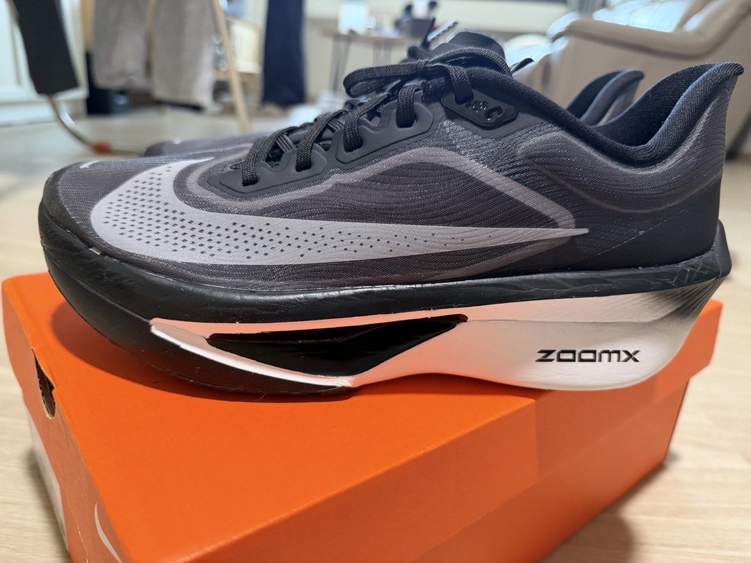 the ten zoom fly black