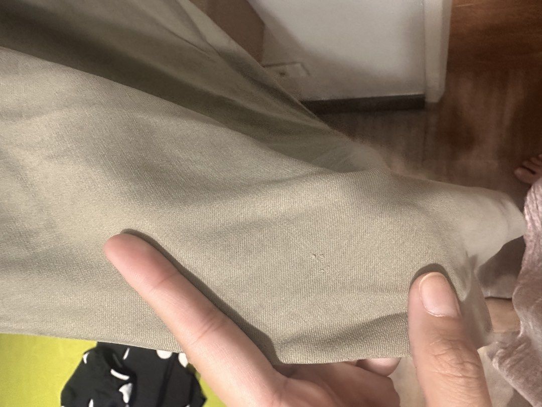 Olive Green Sleeveless Wrap Dress (Category: Dresses) located in Pasay City. Submitted by feija (Listing ID 1422646300, Image 3). Description: .