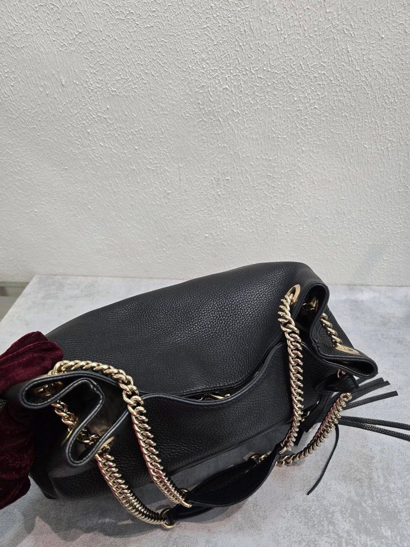 😱Orig💯Moneyback Guarantee💯💯💯 (Category: Luxury Bags & Wallets) located in General Santos City (Dadiangas). Submitted by braverabbit.67 (Listing ID 1422631564, Image 3). Description: ‼️LIKE NEW/Excellent Condition 💯MONEY BACK GUARANTEE 💯💯👌🏻 Gucci soho chain bag Medium 𝗦𝘂𝗿𝗲 𝗯𝘂𝘆𝗲𝗿 𝗺𝗮𝘆 𝗿𝗲𝗾𝘂𝗲𝗦𝘁 𝗺𝗼𝗿𝗲 𝗱𝗲𝘁𝗮𝗶𝗹𝗲𝗱 𝗽𝗶𝗰𝗦 𝗼𝗿 𝘃𝗲𝗱𝗶𝗼! ‼️𝗙𝗢𝗥 𝗔𝗦𝗔𝗣 𝗥𝗘𝗣𝗟𝗬 𝗠𝗘𝗦𝗦𝗔𝗚𝗘 𝗨𝗦 𝗢𝗡 𝗙𝗔𝗖𝗘𝗕𝗢𝗢𝗞 NAME: L