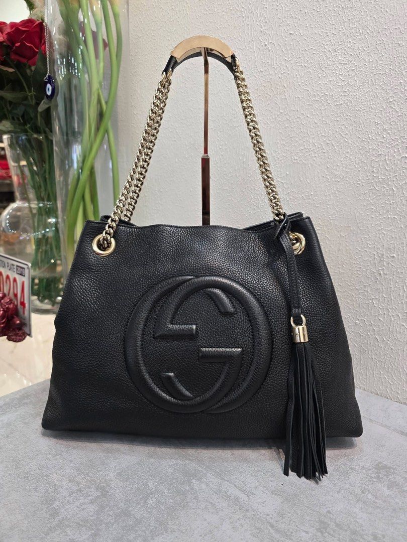 😱Orig💯Moneyback Guarantee💯💯💯 (Category: Luxury Bags & Wallets) located in General Santos City (Dadiangas). Submitted by braverabbit.67 (Listing ID 1422631564, Image 1). Description: ‼️LIKE NEW/Excellent Condition 💯MONEY BACK GUARANTEE 💯💯👌🏻 Gucci soho chain bag Medium 𝗦𝘂𝗿𝗲 𝗯𝘂𝘆𝗲𝗿 𝗺𝗮𝘆 𝗿𝗲𝗾𝘂𝗲𝗦𝘁 𝗺𝗼𝗿𝗲 𝗱𝗲𝘁𝗮𝗶𝗹𝗲𝗱 𝗽𝗶𝗰𝗦 𝗼𝗿 𝘃𝗲𝗱𝗶𝗼! ‼️𝗙𝗢𝗥 𝗔𝗦𝗔𝗣 𝗥𝗘𝗣𝗟𝗬 𝗠𝗘𝗦𝗦𝗔𝗚𝗘 𝗨𝗦 𝗢𝗡 𝗙𝗔𝗖𝗘𝗕𝗢𝗢𝗞 NAME: L
