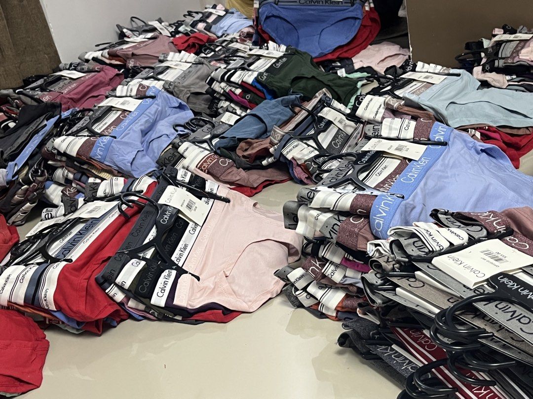 Overruns CK Panties (Category: Undergarments & Loungewear) located in Paranaque City. Submitted by princessann0721 (Listing ID 1415558355, Image 3). Description: 5 pcs per hanger Available size Small / Medium / Large / XL 350 per set Pure Cotton Open for resellers minimum of 10sets Open for resellers please feel free to inquire .