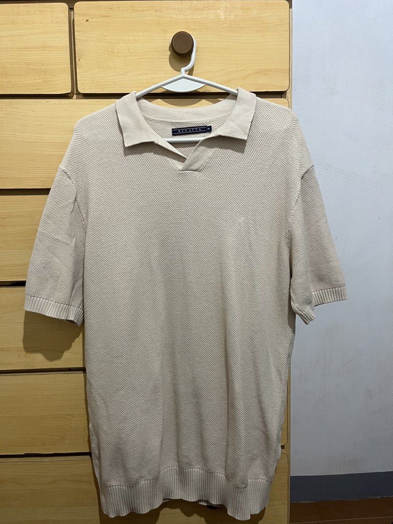 Regatta Beige Knitted Polo Shirt (Category: Tshirts & Polo Shirts ) located in San Juan, La Union. Submitted by mirrorball27 (Listing ID 1422671722, Image 1). Description: ✨ PLEASE READ BEFORE ORDERING ✨ Item Details: Size M. 100% cotton. Collared V-neck design. Short sleeves. Ribbed hem and cuffs. Subtle logo. Machine washable. ✔️ Actual photos posted ✔️ “When worn” photos/videos will be sent upon request 📦 Shipping Details • Shipping via J&T E