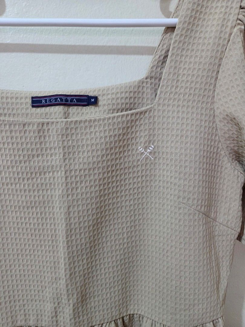 Regatta Square Neckline Beige Dress (Category: Dresses) located in Manila. Submitted by bakedpotat0 (Listing ID 1422594819, Image 2). Description: - Worn once - Regatta beige dress - Square neckline - Short sleeves - Fitted waist - Textured fabric - Small embroidered detail - Side zipper.