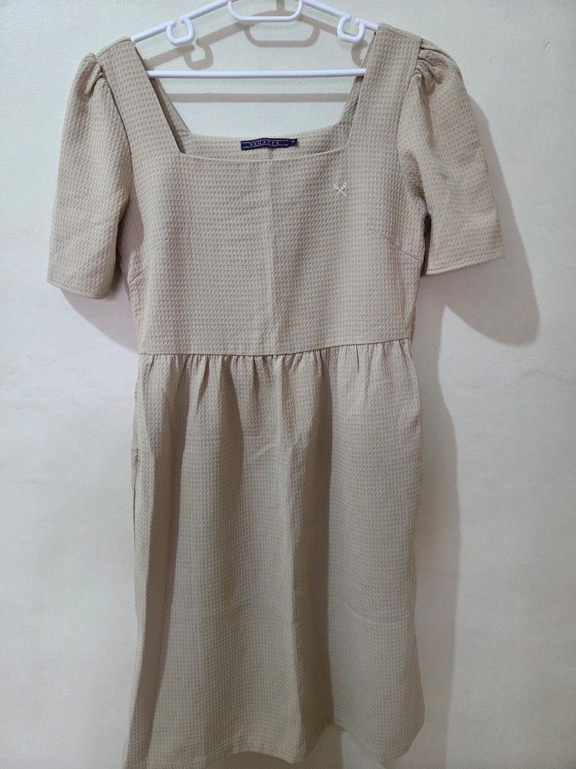 Regatta Square Neckline Beige Dress (Category: Dresses) located in Manila. Submitted by bakedpotat0 (Listing ID 1422594819, Image 1). Description: - Worn once - Regatta beige dress - Square neckline - Short sleeves - Fitted waist - Textured fabric - Small embroidered detail - Side zipper.