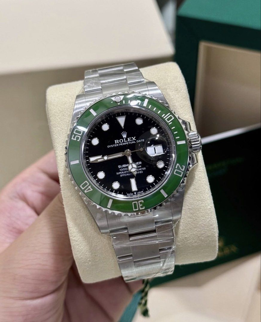 Rolex Submariner Starbucks 2026 (Category: Luxury Watches) located in Makati City. Submitted by luxeellisseofficial (Listing ID 1422592137, Image 2). Description: Rolex Submariner Starbucks 2026 Ref. 126610LV Brand New | Unresized | Unworn Complete Set Warranty Valid Until 2031 🔎 All watches are open for verification 📍 Meetups by arrangement.