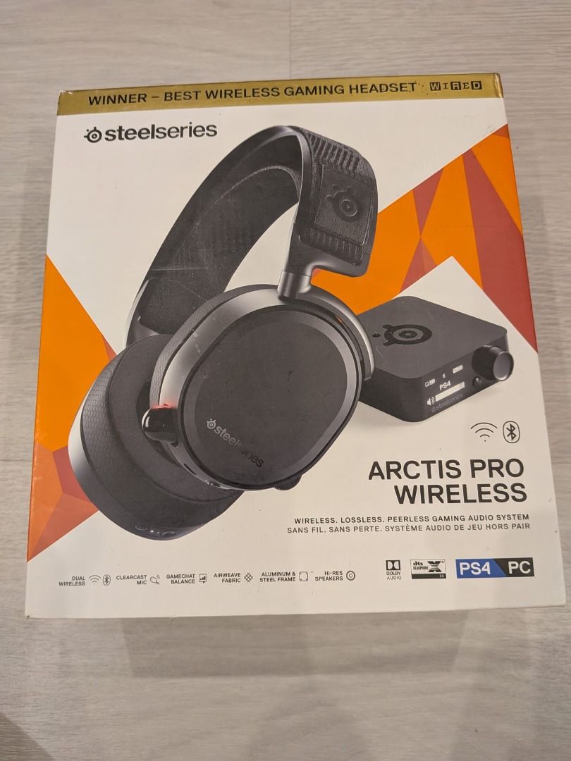 SteelSeries Arctis Pro Wireless Gaming Headset + DAC – PS5 PS4 PC