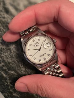 (Category: ) located in . Submitted by arrowvintagewatches (Listing ID 1422644195, Image 1). Description: .